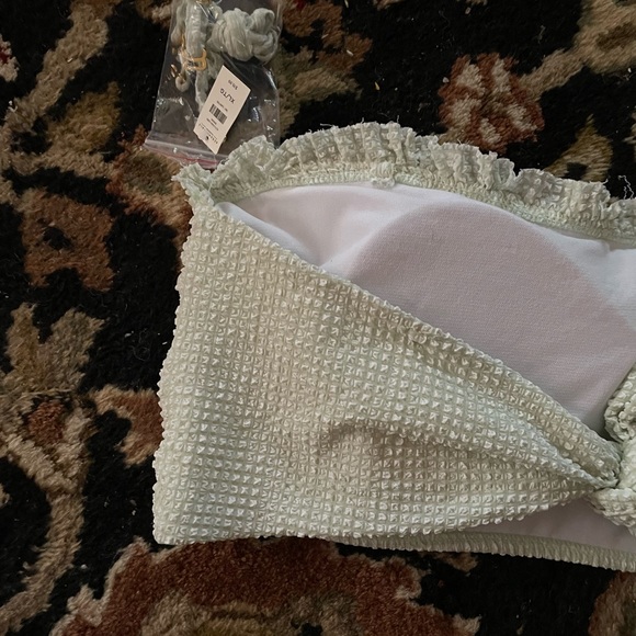 BNWT Bandeau style bikini top - Picture 5 of 7